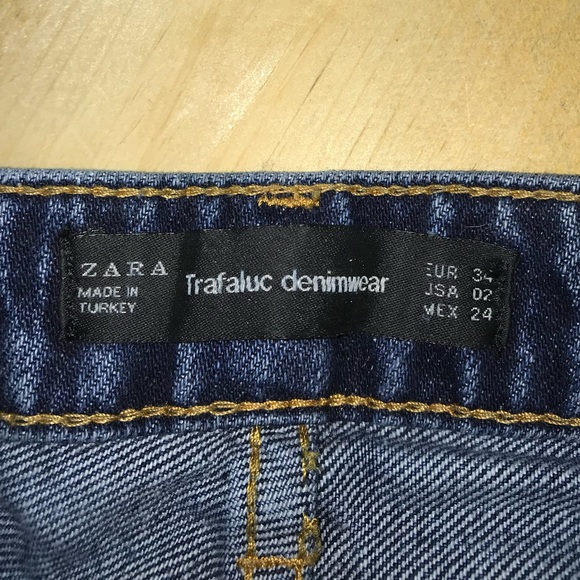 Zara Ripped Jeans - Picture 5 of 5